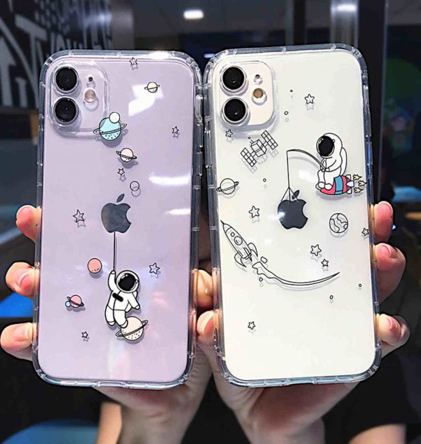 Phone cases with cute astronaut designs (1)